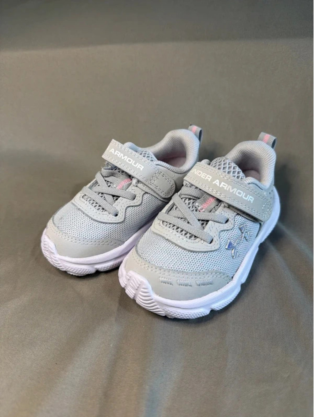 Under Armour Toddler Gray and Pink Athletic Sneakers Size Toddler 5k
